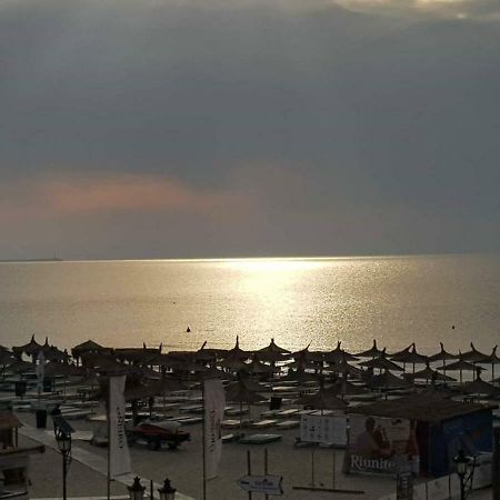 Ranya Apartments Alezzi Beach Resort Năvodari Extérieur photo