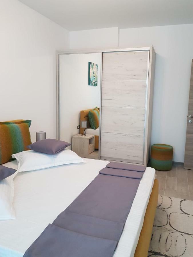 Ranya Apartments Alezzi Beach Resort Năvodari Extérieur photo