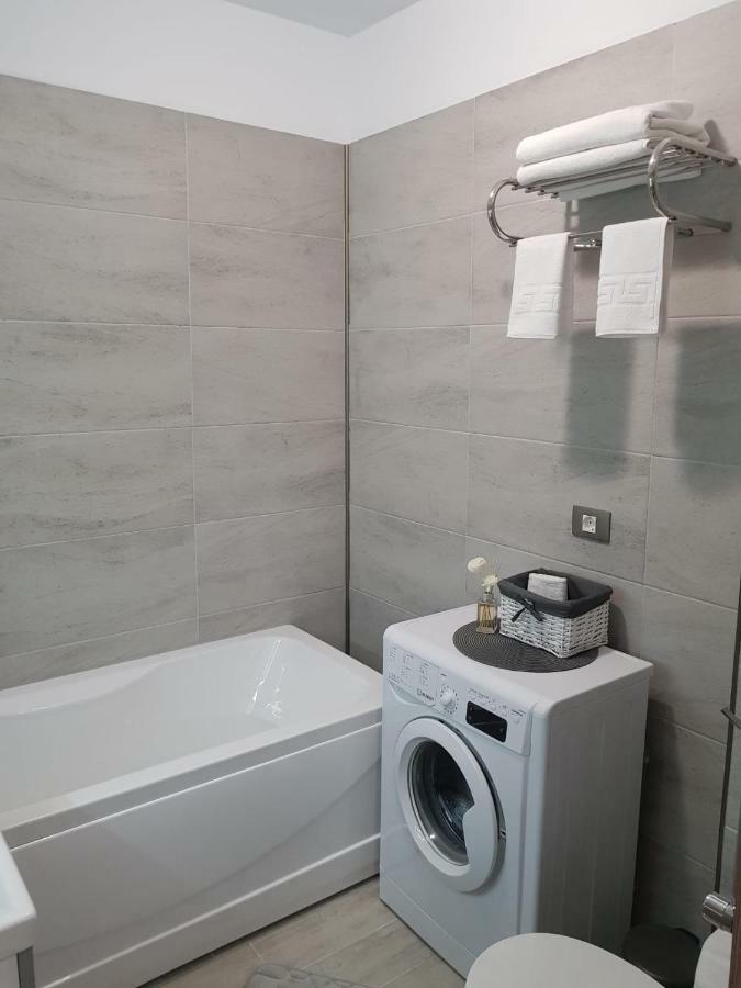 Ranya Apartments Alezzi Beach Resort Năvodari Extérieur photo